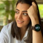 Nisha Agarwal Instagram - Are you a Harry Potter fan? Who isn’t?! I think the OnePlus Watch Harry Potter Limited Edition is simply magical, and I am sure you will too! In Mumbai, this one-of-a-kind watch can be purchased only at the Seawoods Mall, Phoenix Palladium & Thane OnePlus Experience Stores. While you’re there, don’t forget to catch the exciting Augmented Reality treasure hunt too! http://onepl.us/GV #SmartEverywear #ad @oneplus_india