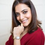 Nisha Agarwal Instagram - The festive season is here and I love to play dress up and dressing up with with @danielwellington makes it even more special. ❤️ This Diwali get up to 15% off and with my code "DWXNISHA" you get an extra 15% off. Go shop now! #DWali #danielwellington #collaboration