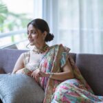 Nisha Agarwal Instagram – Cos I love this song ❤️

Wearing @gopivaiddesigns 
Jewellery @karishma.joolry 
MUAH @nikharproartist 
📸 @piyush_tanpure