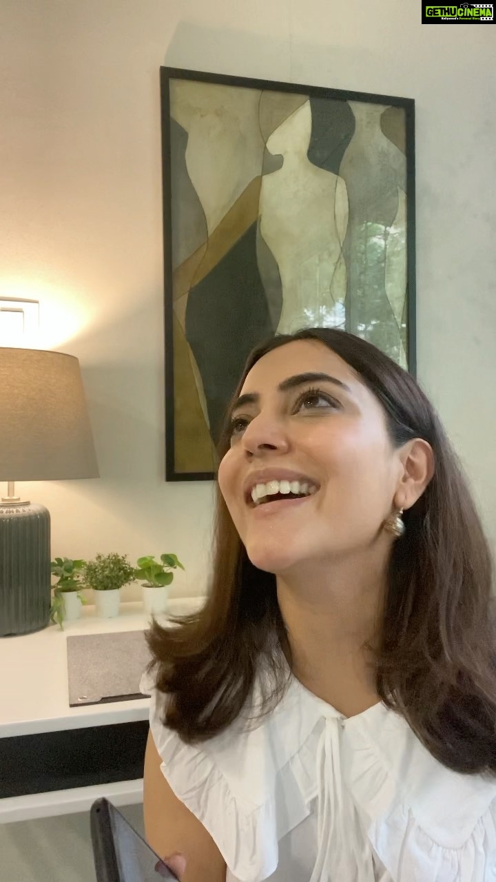 Nisha Agarwal Instagram - Why wait for Credit cards with hidden fees when you can get yourself a supercard from @sliceit_ , right from getting the card, to a limit upto 10 lakhs! You can even shop with the virtual card before getting the physical card and the best part? You get up to 2% cashback on every transaction! What are you waiting for? Get yours now! #sliceit #cashback #moneyproblems #moneyproblemssolved #slice #fintech #slicecard #creditcard #nocostemi #emi #creditlimit #shopping #onlineshopping #professionals #slicecardformillennials #students #vouchers #visa #visacard #slicevisacard #explore #sliceverse #betterthanever #slicesupercard #ad #sponsorede