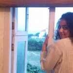 Nithya Menen Instagram – Windows without bars 🍀 
🏡 @aishwarya_raghavan @rajeshmurugesanable 
📷 @anisasi