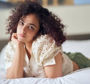 Nithya Menen Instagram - 📷 @eshaangirri 
Hair @dev_dasalon
@dasalonhyd