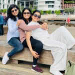 Nithya Ram Instagram - Day out with friends🤗 . . . . Pc: @chiruadapa Barangaroo