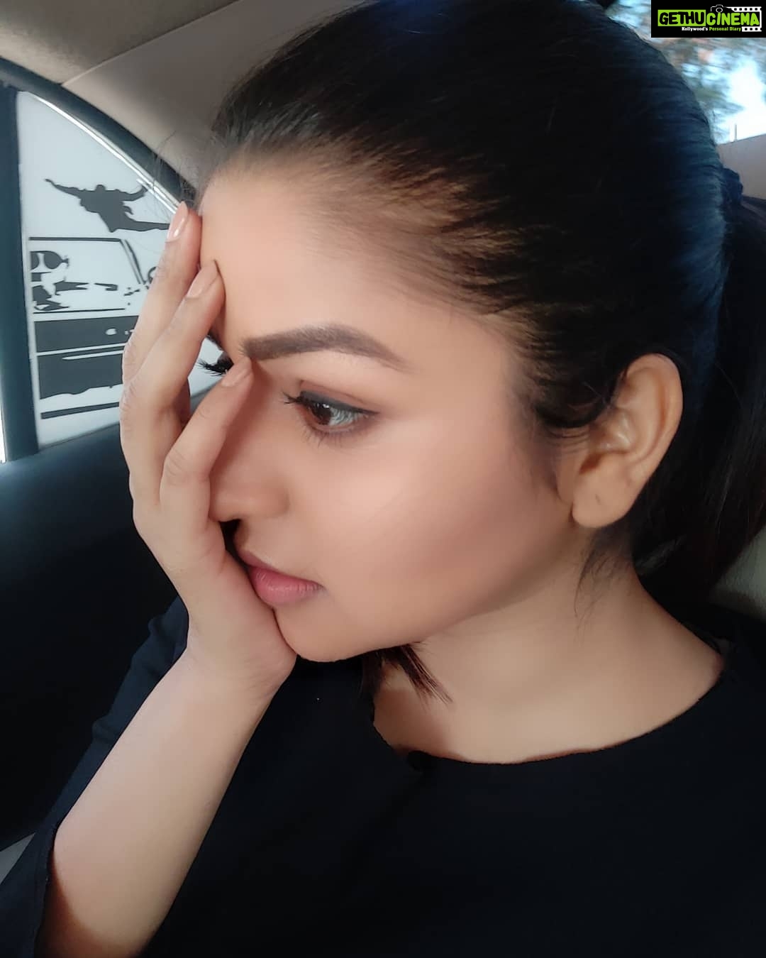 Nithya Ram Instagram - "TRUE FEELINGS IMPOSSIBLE TO HIDE" #feelingspecialandblessed😇 Good morning alllllllllllllll