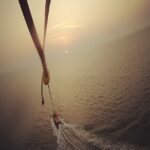 Nivetha Pethuraj Instagram - @gopro #goa #sunset #parasailing