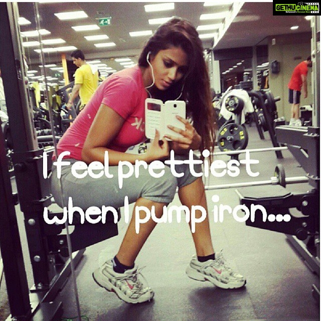 Nivetha Pethuraj Instagram - #pumpiron #metalhead #fitgirls #mydubai #mma #ufc