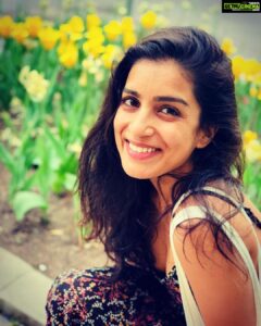 Pallavi Sharda Instagram - Too lip or not too lip. 🌷