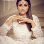 Parineeti Chopra Instagram – Always fun shooting in London 💕 
#CoverGirl for 
ASIANA INTERNATIONAL 
@asianamedia 😍

Out in 16 different countries 💕

ASIANA INTERNATIONAL 
PRO TEAM 💗
CEO: Ashok Dhawan 
Editor in Chief: Anushka Dhawan 
Creative Director: @kanizali
Photography: @jamesrudland 
Wardrobe/Outfits: @hoor_qasim 
Hair/MakeUp/Styling: @kanizali 
Supported by: @esteelaudercompanies @toofacedlovestheuk @tomfordbeauty 
Assisted by: Samiha & Richa 
Jewellery by: @nimsboutique_uk 
Location: @thebentleylondonhotel 
Scent Partner: @jomalonelondon 
Videography: @the.directors.cut