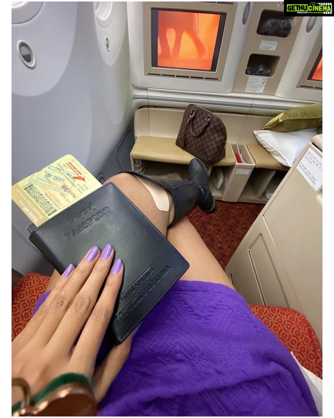 Parul Yadav Instagram - Feeling the vibe as I fly away to the Ole Blighty!! Also, shout out to Kanika and the entire staff of @airindia.in for the wonderful service on today's flight and might I add the food was unexpectedly good too! Hopefully the Maharaja will regain his lost glory soon!! #HelloLondon #PYTravelDiaries #Happiness #PYTravels #VacayDairies #HappyGirlsAreThePrettiest #TravellingLife #LoveToTravel #TravellingEurope #MondayPost #MondayMood #TravelOOTD #GoodTimes #AirportStyle #NammaKannada #InstagramKannada #AirportDairies #TravellingWoman #LoveForBoots #TravelDiaries
