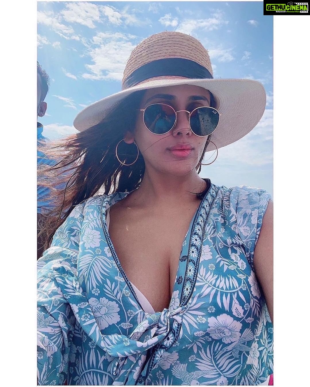 Parul Yadav Instagram - Dressed in colours borrowed from the sea π #OOTD #GoaDiaries #PYTravels #TravelDiaries #Goa #GirlsTrip #GirlsOnVacation #LoveToTravel #Wanderlust #Sand #Travelling #GoaSelfies #VacationMode #BeautifulGirls #BeautifulDestinations #Sunshine #MyLife #EnjoyTheMoment #LoveYourself #Smile #Happy #SaturdayVibes #SaturdayMood #GirlsTrip #MiniVacay #SandalwoodActor #Kannadathi #KannadaActoress #KannadaLove #KannadaHeroine
