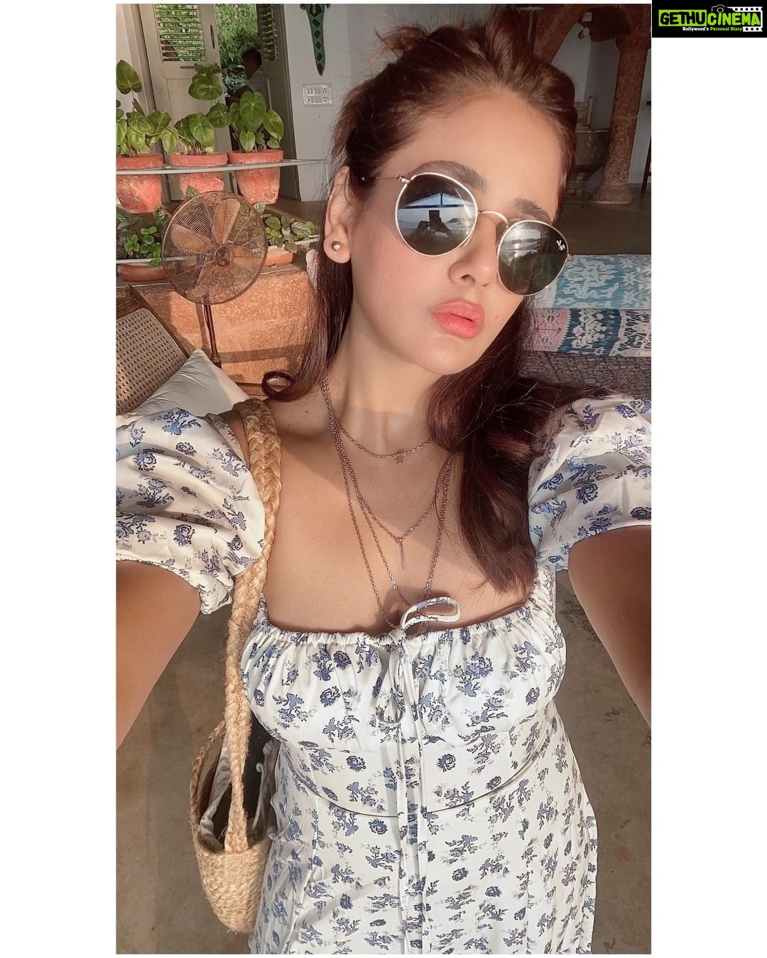 Parul Yadav Instagram - The world awaits but I must conquer Goa first!! #Holiday #GirlsAlone #PYTravels #TravelDiaries #GoaDiaries #Goa #GirlsTrip #GirlsOnVacation #LoveToTravel #Wanderlust #Sand #GirslWhoTravel #Travelling #GoaSelfies #VacationMode #BeautifulGirls #BeautifulDestinations #Sunshine #MyLife #EnjoyTheMoment #LoveYourself #Smile #Happy #TuesdayVibes #TuesdayPosts #SandalwoodActress #NammaKannada #Kannadiga #SandalwoodQueen Ahilya By The Sea