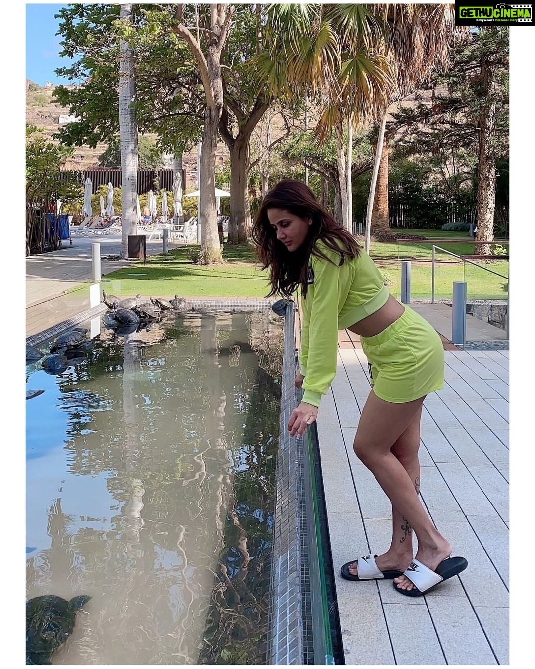 Parul Yadav Instagram - These are the days I live for π«ππ» #ContentSoul #PYTravels #TravelDiaries #TravelDiaries #Tenerife #CanaryIslands #Spain #Happiness #LoveToTravel #TravelIsBae #Travel #Love #Grateful #AroundTheWorld #GirlOnVacation #ForeverTraveler #SandalwoodQueen #Kannadiga #KannadaHeroine #NammaSandalwood #SundayPost #Amazing #TravelAddict #BestVacation #SundayFunday #TakeMeBack #LoveToTravel
