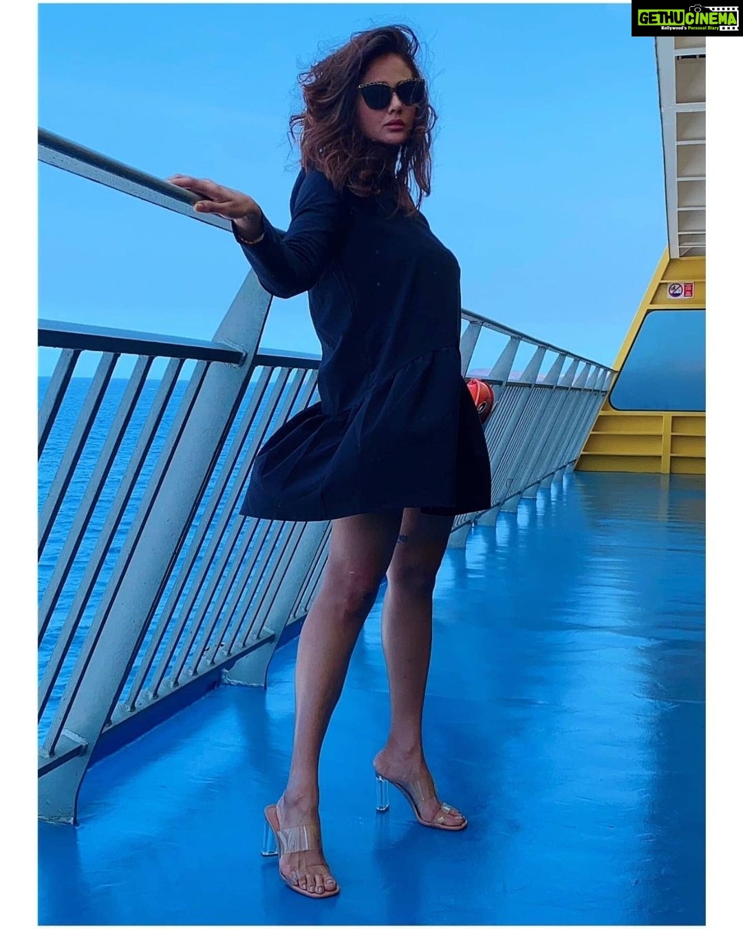 Parul Yadav Instagram - Carpe diem! Or maybe just seize the rails and hang on when the sea gets rough!! #Yelo 🛳: @fredolsenexpress #PYTravels #TravelDiaries #GranCanaria #Tenerife #CanaryIslands #Spain #TravelLife #ShipLife #OnBoard #WildAndFree #FredOlsenExpress #WednesdayPost #WednesdayMood #AtlanticOcean #OceanLovers #Happiness #OnBoardLife #SantaCruzdeTenerife #Travel #Love #Grateful #AroundTheOcean #PuertoDeLasNieves #GirlOnVacation #ForeverTraveler #SandalwoodActress #Kannadathi #KannadaHeroine #NammaKannada Gran Canaria, Spain