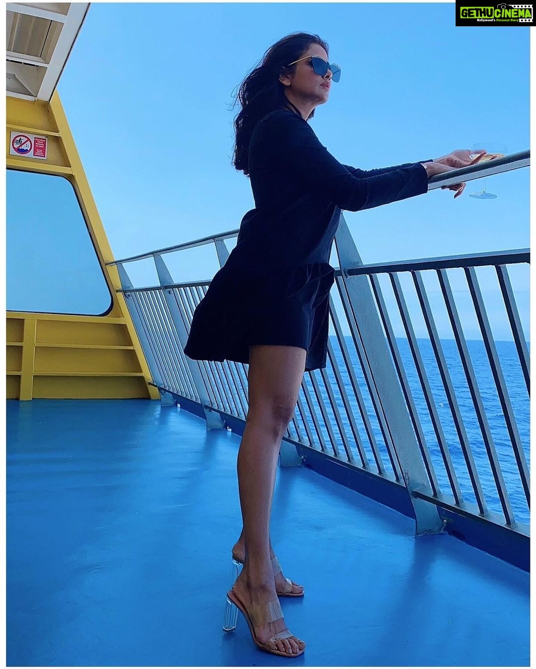 Parul Yadav Instagram - My first big boat ride and what better route than the short Atlantic crossing between the beautiful Canary Islands of Tenerife and Gran Canaria!! And boy did the Atlantic show her power!! Left me constantly considering how effective Archimedes' theory of flotation really isππ Also realised that while we cannot direct the wind but we definitely can adjust the sails π³: @fredolsenexpress #PYTravels #TravelDiaries #GranCanaria #Tenerife #CanaryIslands #Spain #TravelLife #ShipLife #OnBoard #Oenophile #WineLove #AtlanticOcean #ArchimedesTheory #Happiness #Grateful #AroundTheWorld #TravelDiary #SandalwoodActress #NammaKannada #MondayPost #MondayMood #FredOlsenExpress Gran Canaria, Spain
