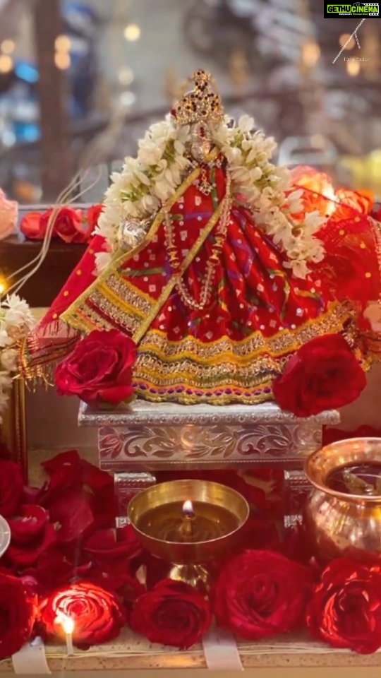 Parul Yadav Instagram - From when I can remember #Navratri has been the center of the year.. this is when the divine feminine finds expression.. when the Goddess Durga showers her blessings on us.. when she in her resplendent form tells us that anything is possible!! #JaiMataDi πβ¨ #PYReels #ParulYadav #Navratri #Navratri2021 #NavratriSpecial #9NightsOfDevi #BestDays #DivineFeminine #JaiMaaDurga #MaaDurga #AmbeMaa #DurgaAshtmi #DurgaPuja #Vijayadashmi #NavratriReels #HappyNavratri #BlessingsOnBlessings #Spirituality #GratitudeDaily #Kannadiga #SandalwoodQueen #ReelsKannada #NammaSandalwood #KannadaSandalwood #SandalwoodAdda
