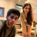 Parul Yadav Instagram - Jammin for laughs 😋 #eathealthybehealthy #eathealthyfood #healthyfoodlove #instabeats #reelsinstagram #indianreels #reelstrending #trendingvideos #feelitreelit #exploremore #explorefood #newtrend #trending #reels
