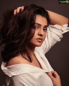 Parvathy Instagram - Jalebi baby! ❤️‍🔥

▪️ @shafishakkeer
▪️ @jineeshchandraboss 
▪️ @styledbysmiji 
▪️ @shiva_makeover 
▪️ @rich_look_makeovers