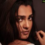 Parvathy Instagram - Here’s looking at you, almond butter toast!🤤 ▪️ @shafishakkeer ▪️ @jineeshchandraboss ▪️ @styledbysmiji ▪️ @shiva_makeover ▪️ @rich_look_makeovers