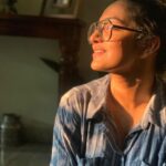 Parvathy Instagram - The way you seep and spread deep within, melancholia just doesn’t stand a chance.. You have never failed to find me, stop me in my footsteps or entangled thoughts; to remind me how beautiful it is to be breathing still. Thank you, ☀️! I love you! #LittleBigThings #ANoteToTheSun 📸 @motheroftheoddsquad ✨