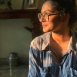 Parvathy Instagram - The way you seep and spread deep within, melancholia just doesn’t stand a chance.. You have never failed to find me, stop me in my footsteps or entangled thoughts; to remind me how beautiful it is to be breathing still. Thank you, ☀️! I love you! #LittleBigThings #ANoteToTheSun 📸 @motheroftheoddsquad ✨
