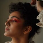 Parvathy Instagram - Stoked embers in the eyes.. Low hums.. Feet digging into the earth.. Silence..All the good things.. The Unravel Series 📸 @jeesjohnphotography 💅🏾 @samson_lei Nose pin: @silver_nosepin