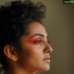 Parvathy Instagram - Stoked embers in the eyes.. Low hums.. Feet digging into the earth.. Silence..All the good things.. The Unravel Series 📸 @jeesjohnphotography 💅🏾 @samson_lei Nose pin: @silver_nosepin