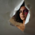 Parvathy Instagram - “And the day came when the risk to remain tight in a bud was more painful than the risk it took to blossom.” -Anaïs Nin The Unravel Series 📸@jeesjohnphotography 💅🏾 @samson_lei