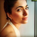 Parvathy Omanakuttan Instagram - Don’t be Perfect, Be Authentic... Seeking perfection is a losing battle, but being authentic? That’s the pursuit of yourself, of real love, of a life that sings with joy and purpose. So who cares about having this ‘ideal,’ or being a person who always says and does the ‘right’ things. Just be yourself. Your messy, beautiful self. - Marisa Donnelly (Feb 3 2018) #selflove #beauthentic #loveyourself #sunkissed #dreamer
