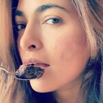 Parvathy Omanakuttan Instagram – I love food …. and I don’t regret saying it out loud! 😋 #foodiesofinstagram #experimenting #experimentinginthekitchen #cheflife #quarantinediaries #foodieforlife #dessert #sayyestohealth #sayyestoyourbody #saynotosugar