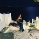 Parvathy Omanakuttan Instagram - Take me back ... @santorini @santorini_greece #withmylove❤️ @ronaks1111 #paro #parostravels #dreamer #romantic Oía Santorini, Greece