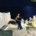 Parvathy Omanakuttan Instagram – Take me back … @santorini @santorini_greece #withmylove❤️ @ronaks1111 #paro #parostravels #dreamer #romantic Oía Santorini, Greece