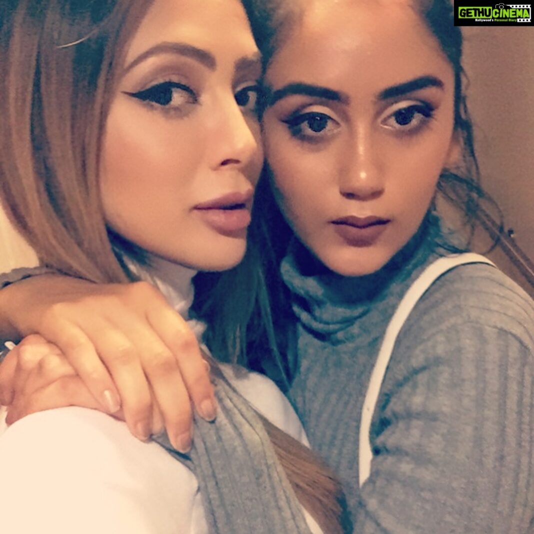 Parvati Melton Instagram - 💎🎭🎭🎭💎 #selfie #makeup #hudabeauty #kyliecosmetics #lancome #dior #cosmetics #bestofday #picoftheday #eyebrows #eyebrowsonfleek #eyeliner #beauty #fashion #style #beautyshot #royalcaribbean #radianceoftheseas #instafollow #anastasiabeverlyhills #follow4follow #followforfollow #instalikes #instablogger #instabeauty #makeupblogger #makeupartist #makeupjunkie #makeuplover #lipstick