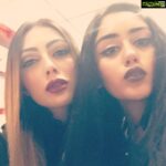 Parvati Melton Instagram - Twinning 🎭🖤👯🖤🎭@paroana #twining #slay #picoftheday #bestofday #sister #sisters #sistergoals #bff #bffgoals #mybaby #lovethisgirl #tweegram #tflers #makeup #instafollow #beauty #redlips #lipstick #hudabeauty #kyliecosmetics #eyeliner #wingedeyeliner #instamood #eyebrows #eyebrowsonfleek #followforfollow #follow4follow #fashion #fashionista #selfie