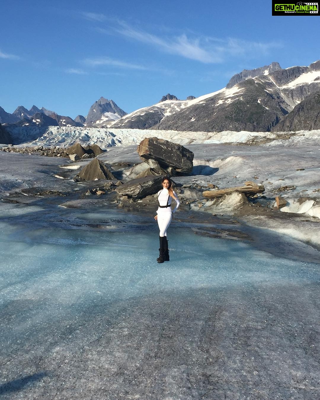 Parvati Melton Instagram - 🖤 #Alaska #tekalanika #mendenhallglacier #glacier #juneau #travel #traveldiaries #jetsetter #travelblogger #nature #naturelover #adventure #worldtraveler #america #picoftheday #bestofday #ootd #lookoftheday #streetstyle #fashion #style #fashionblogger #styleblogger #follow4follow #followforfollow #outdoors #phototheday #alaskan #photography Mendenhall Glacier