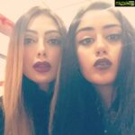 Parvati Melton Instagram - Twinning 🎭🖤👯🖤🎭@paroana #twining #slay #picoftheday #bestofday #sister #sisters #sistergoals #bff #bffgoals #mybaby #lovethisgirl #tweegram #tflers #makeup #instafollow #beauty #redlips #lipstick #hudabeauty #kyliecosmetics #eyeliner #wingedeyeliner #instamood #eyebrows #eyebrowsonfleek #followforfollow #follow4follow #fashion #fashionista #selfie