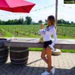 Parvati Melton Instagram – 🍷🌅❤️🇨🇦#pellerestates #triuswinery #canada #canadian #canada150 #canada🇨🇦 #travel #travelblogger #travelphotography #traveler #wine #vineyard #winery #winetasting #fashion #fashionista #fashionblogger #style #stylista #styleblogger #ootd #lookoftheday #styleoftheday #follow4follow #followforfollow #instafollow #instafashion #instamoment #europeanfashion #european Truis Winery