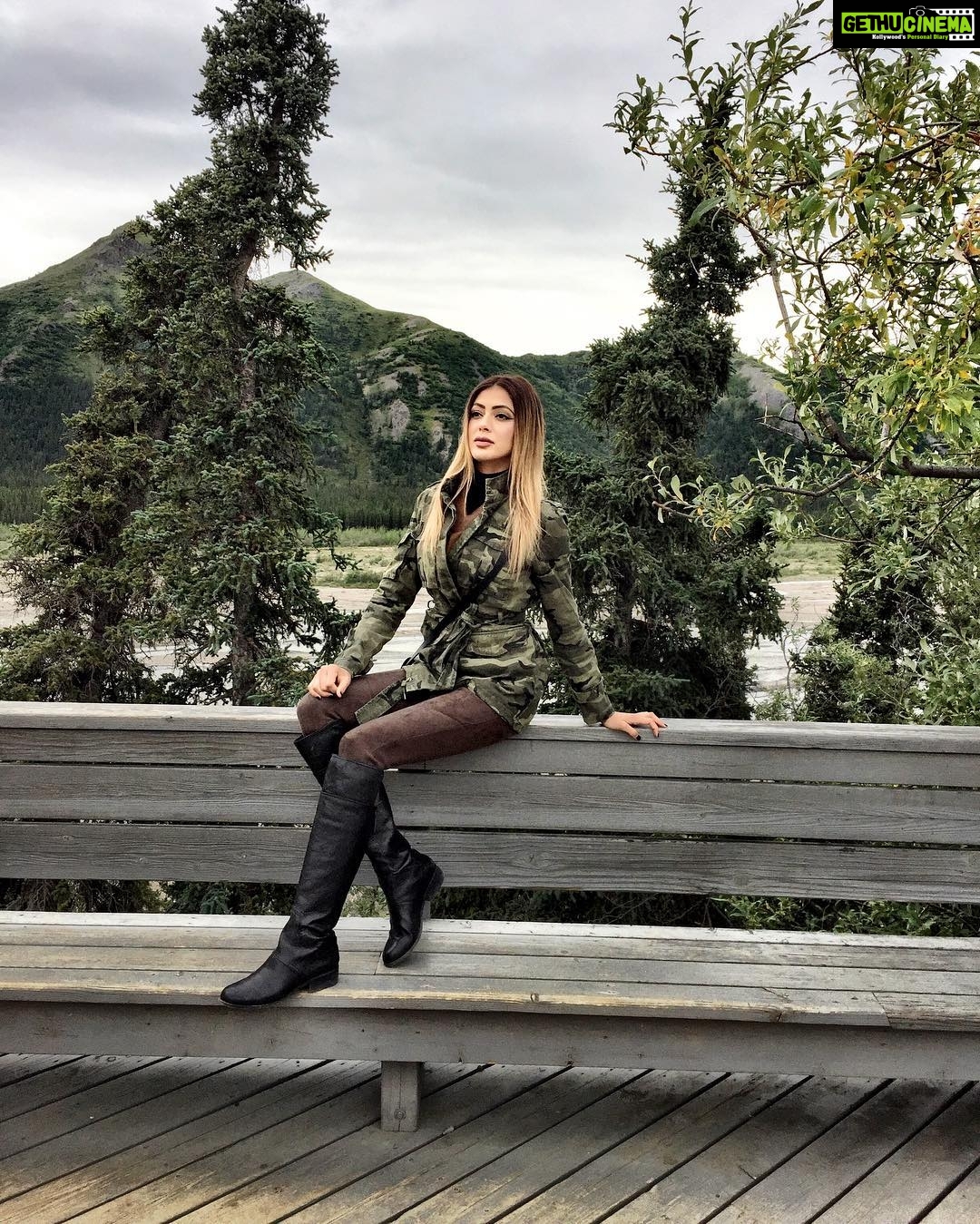 Parvati Melton Instagram - #Alaska #tekalanika #denali #denalinationalpark #denalinationalparkandpreserve #travel #traveldiaries #jetsetter #travelblogger #nature #naturelover #adventure #worldtraveler #america #picoftheday #bestofday #ootd #lookoftheday #streetstyle #fashion #style #fashionblogger #styleblogger #follow4follow #followforfollow #outdoors #phototheday #alaskan #fashionphotography #f21xme Denali National Park and Preserve
