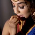 Parvatii Nair Instagram – Love this theme  created by this amazing team from Kerala .. 

✨
✨

📷 @santhanubinu @wed_shooters Mua @wedvail 

@joshapp.malayalam @officialjoshapp 

#princess #indiangoddess #traditional #sari #parvatinair #kerala