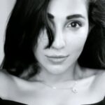 Parvatii Nair Instagram - Tell me what you love - black or white ? ⚽️ @sat_narain @the.portrait.culture .culture @officialjoshapp @joshapp.malayalam