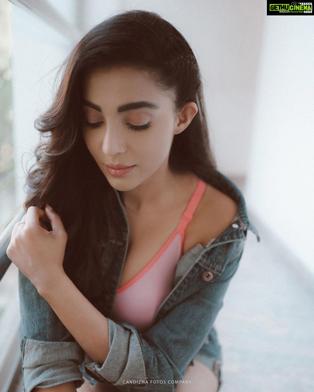 Parvatii Nair - 81.4K Likes - Most Liked Instagram Photos