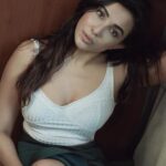 Parvatii Nair Instagram – Good morning 😘
Temme … 1,2 or 3 🤗

@irst_photography