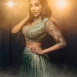 Parvatii Nair Instagram – I just love these 😍 how about ya :) ! 
Good day 🌸🍀🍃

📸 @prashanth_bionic 
💃🏻 @nirali_design_house 
💄  @makeup_by_kez