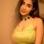 Parvatii Nair Instagram – Wishing you all a spectacular new year 😘😘

@camerasenthil