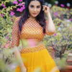 Parvatii Nair Instagram – I’m a sunflower 🌻 

💛
@sarancapture @kaviyaartistry_off @anjushankarofficial @avmgardens