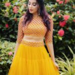 Parvatii Nair Instagram – I’m a sunflower 🌻 

💛
@sarancapture @kaviyaartistry_off @anjushankarofficial @avmgardens