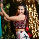 Parvatii Nair Instagram – Just sone filmy stuff … 💃🌺

🌺🌺🌺

Mua &Styling 
@makeover_by_miga 
Designer @chaitanyarao_official 
Photography @akphotography_urappakkam 
Hairstylist @saima_ads_hairstyling_artist 
Jewellery @chennai_jazz 
Location @elementsoneastcoast