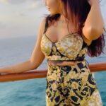 Parvatii Nair Instagram - Cruise life ! We were right in the middle of the Arabian Sea 🌊 This was so much fun!🌟 #parvatinair #arabiansea