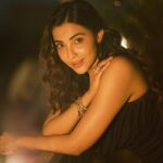 Parvatii Nair Instagram - Learn to glow even when it gets dark ✨✨✨ @krish.photography @paviiiee_08 @preethi_hairstylist #parvatinair