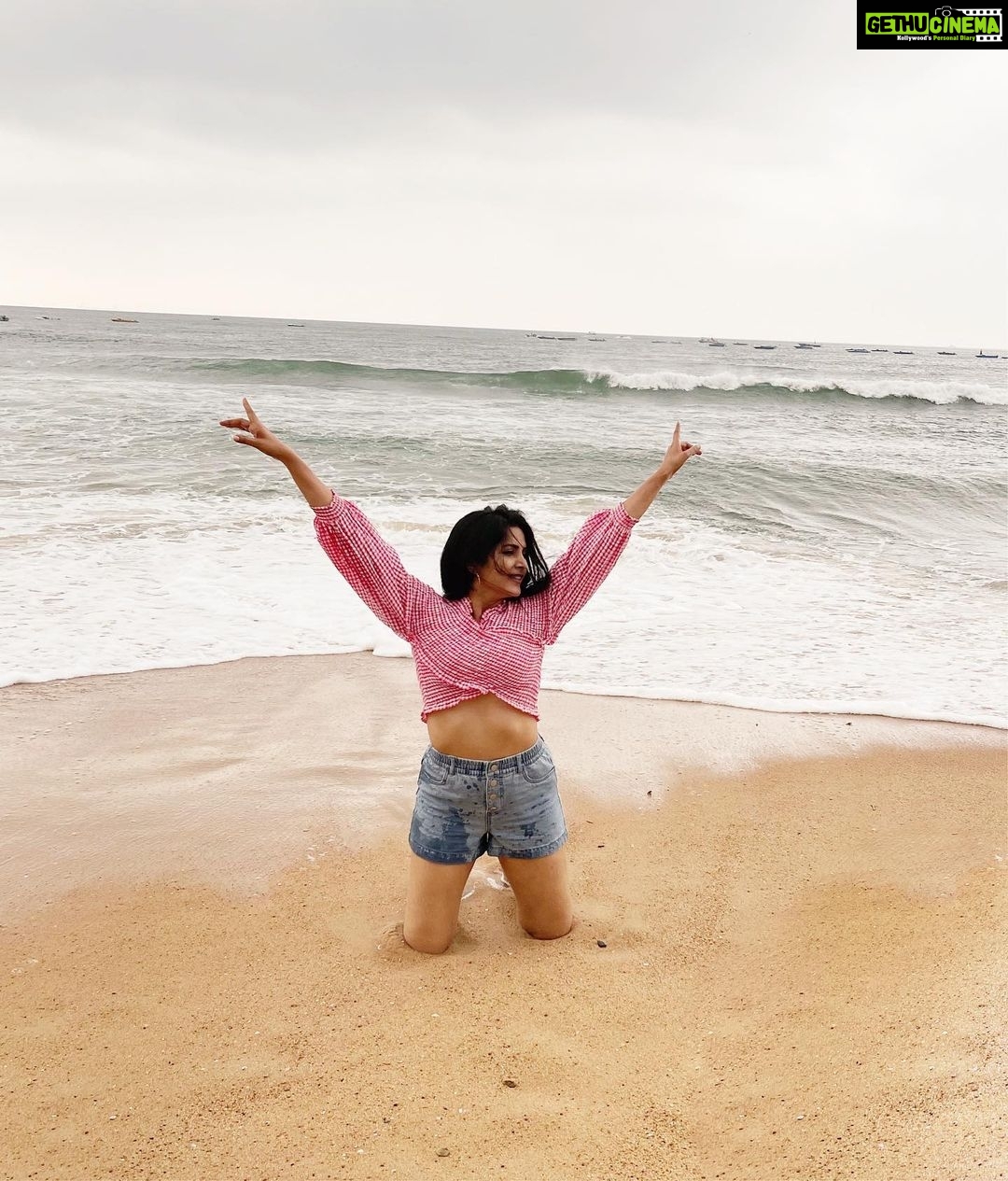 Image of Outdoors Portrait Full Body Of An Indian Woman With Beach  Landscape Background-AD145162-Picxy