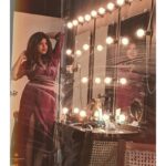 Pooja Devariya Instagram – Greenroom Diaries 💄👠💋
Subhama family gave me the chub gene
Designer @manj_16 gave me a high-slit
Life experiences giving me confidence.
.
Miss.Ta is my all in all azhagu rani (Makue up + Hair + Styling + Comedian) Uff. Too much talent. She snapped this picita also 📷. Thank you bijli @artbyamritha 🌸💯
.
#BTS #greenroom #backstage #pose #vintage #oldschool #chub #actor #vanity #maroon Bluegrass Studios